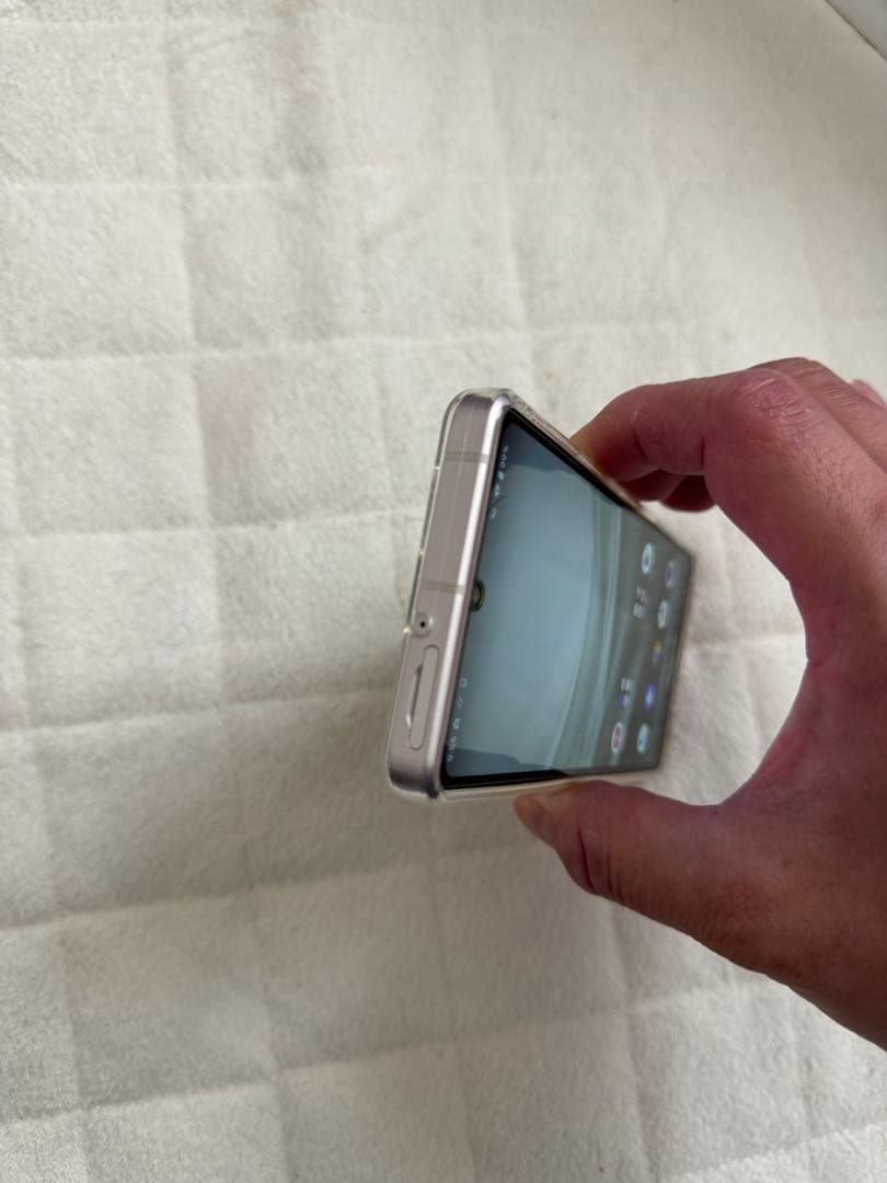 スマートフォン本体 AQUOS Sense7