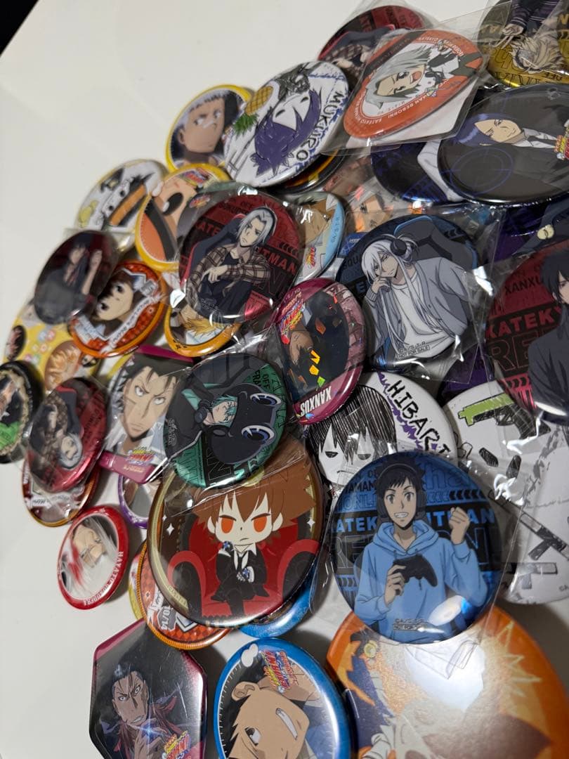 アニメキャラクター ピンバッジセット 52点