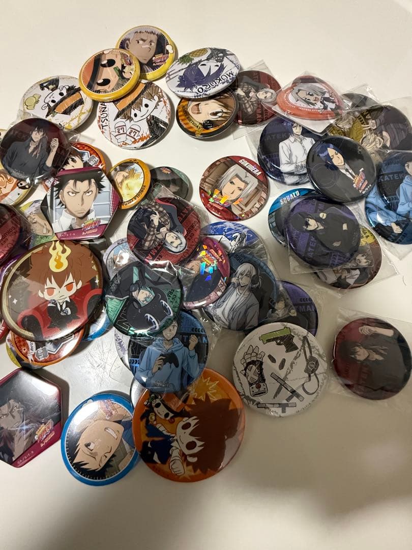 アニメキャラクター ピンバッジセット 52点
