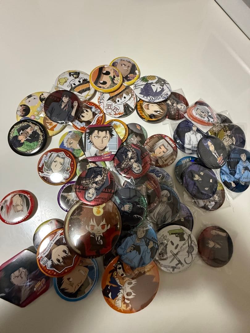 アニメキャラクター ピンバッジセット 52点