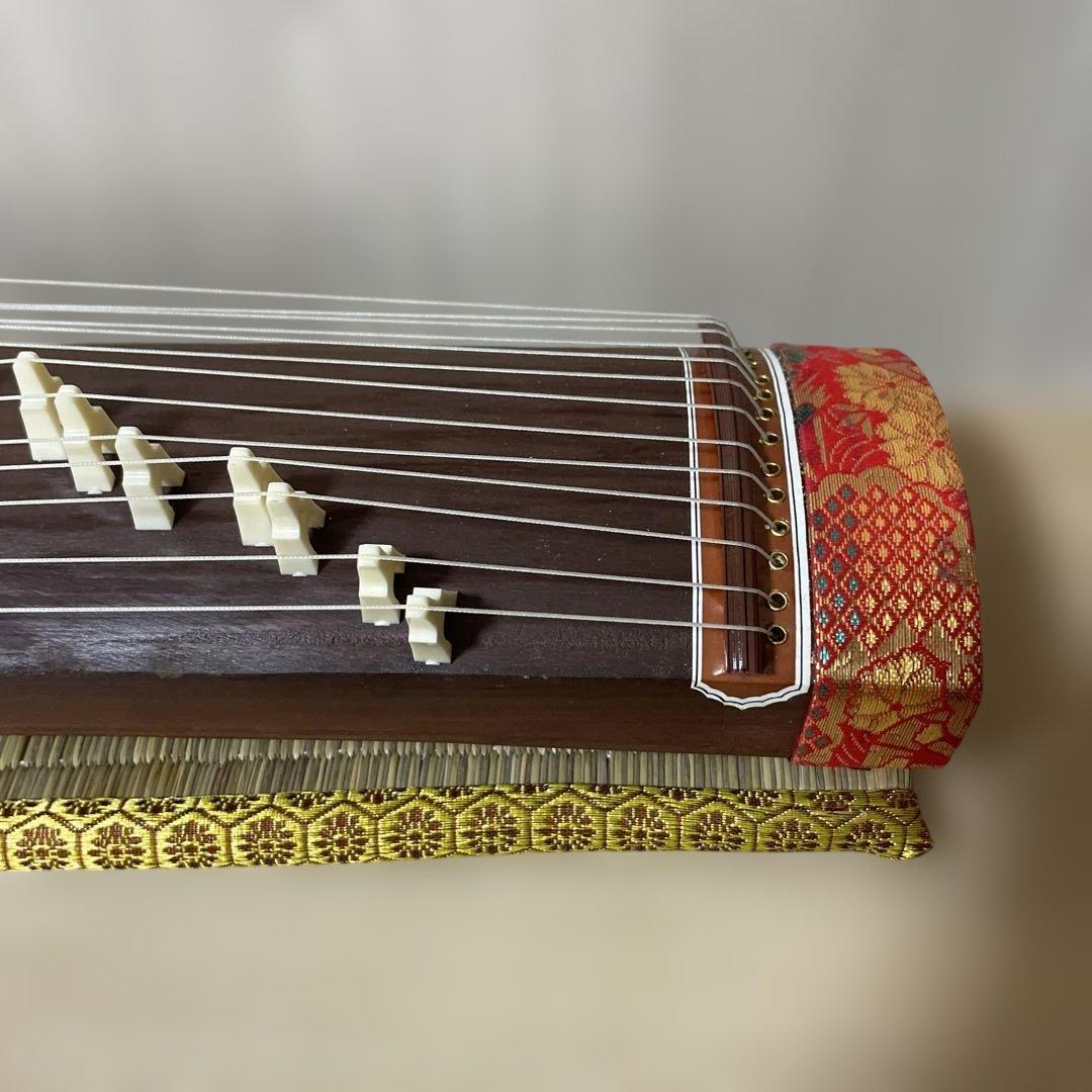 和風ミニ琴 13弦 卓上サイズ 誰でも弾ける入門琴 和楽器インテリアZs294