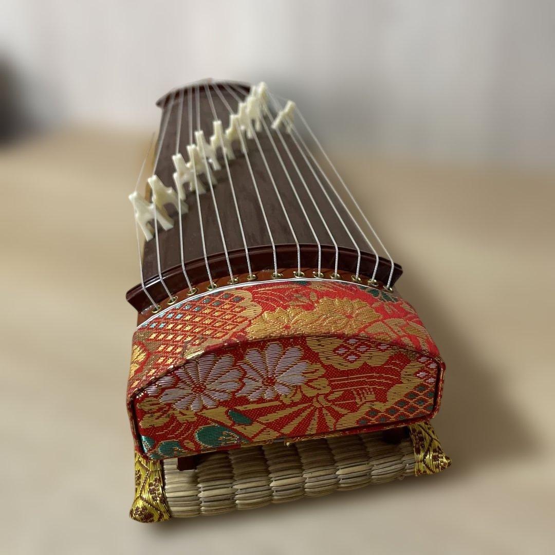 和風ミニ琴 13弦 卓上サイズ 誰でも弾ける入門琴 和楽器インテリアZs294