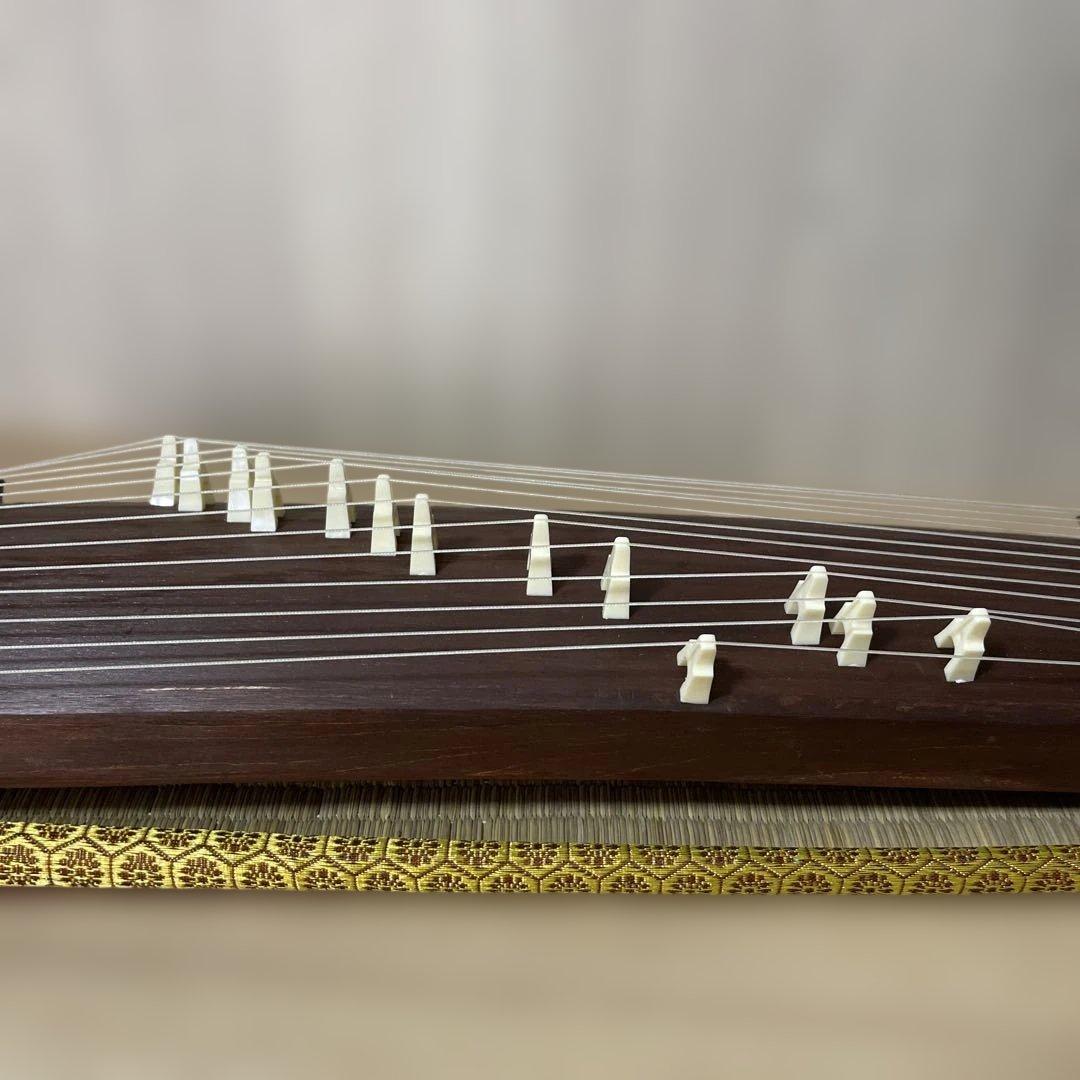 和風ミニ琴 13弦 卓上サイズ 誰でも弾ける入門琴 和楽器インテリアZs294