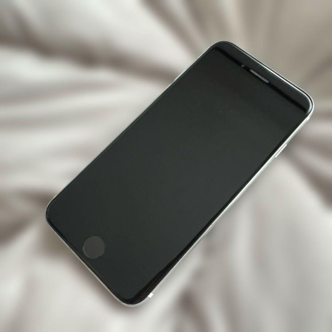 iPhoneSE 128GB SIMフリー　割れなし 本体のみ ホワイト