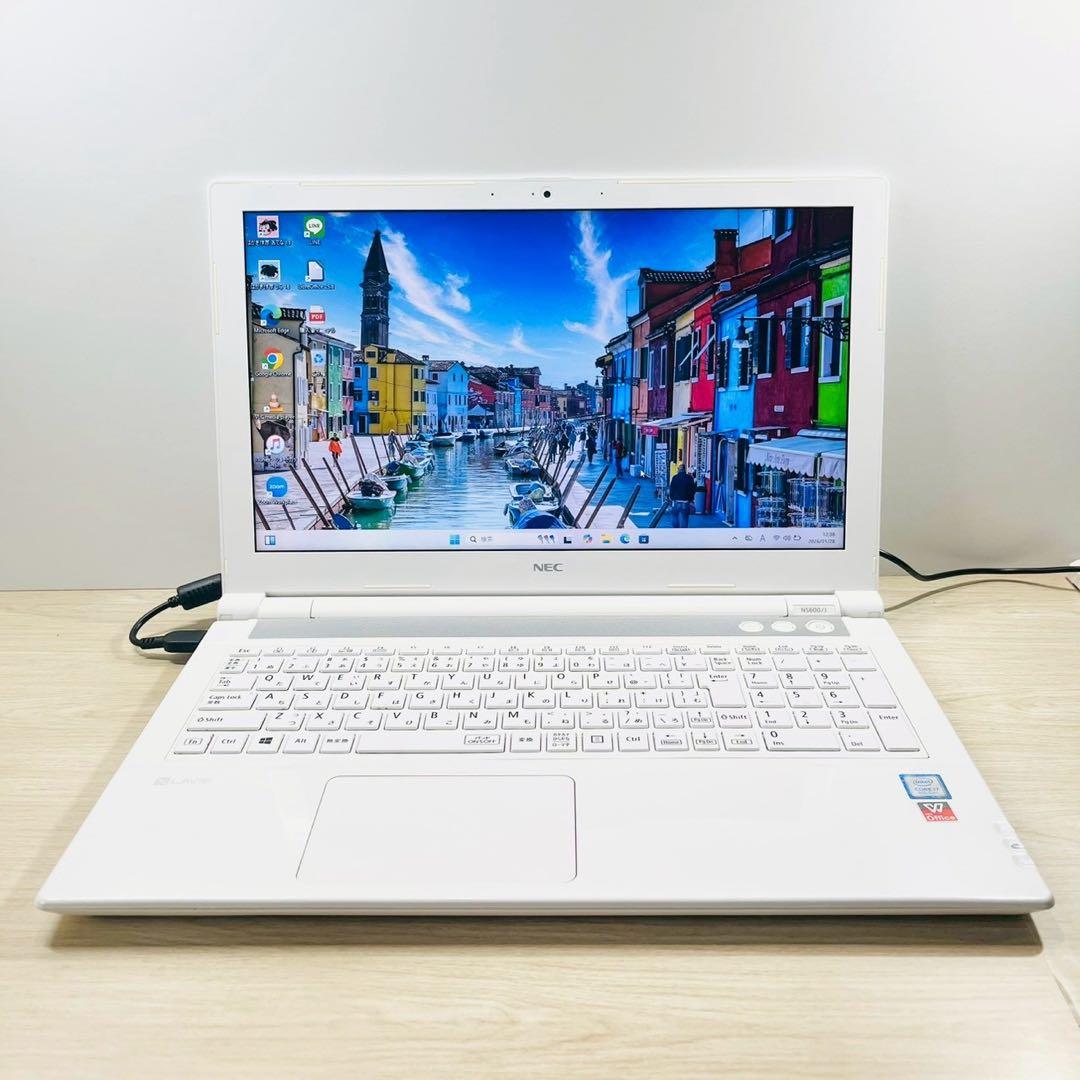 【高性能】8世代i7✨SSD256GB✨カメラ付✨DVD✨ノートパソコン