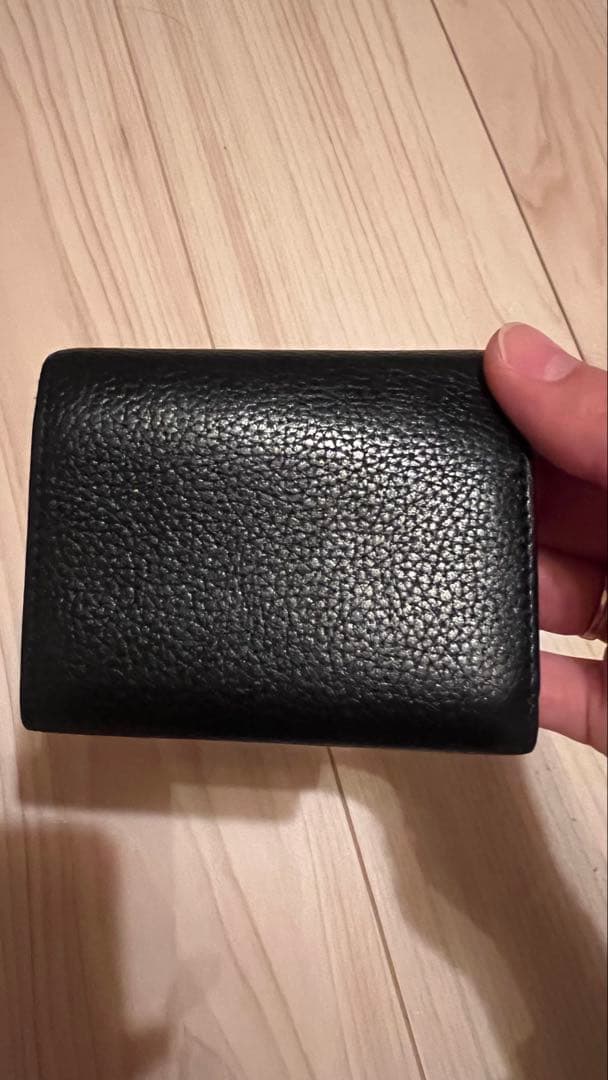 メゾンエスボンド　三つ折り財布