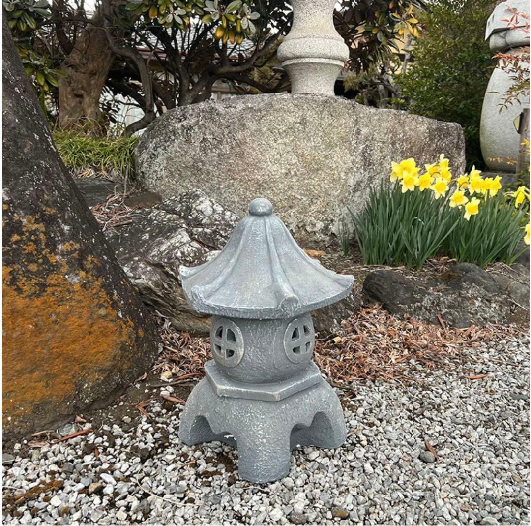 灯篭 石灯篭 光る ソーラー 石 灯篭 とうろう 和風 灯籠 中型 高さ45cm