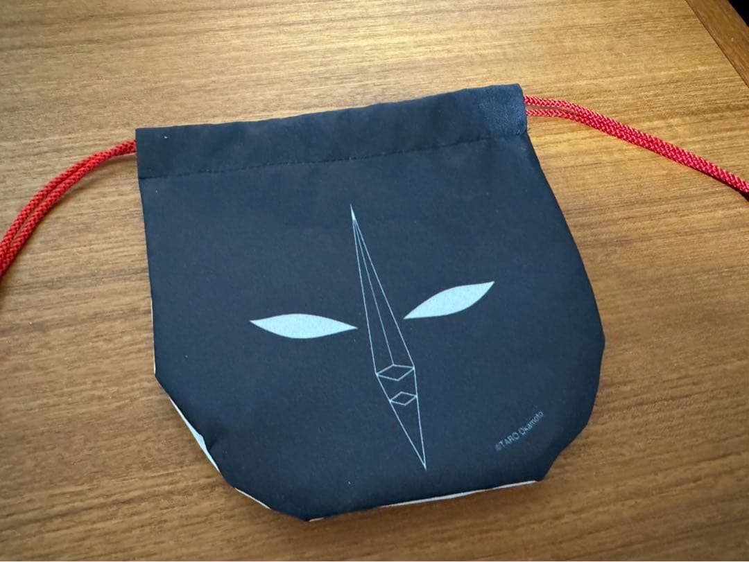 太陽の塔　お顔ポーチ（黄金の顔、黒い太陽）、巾着