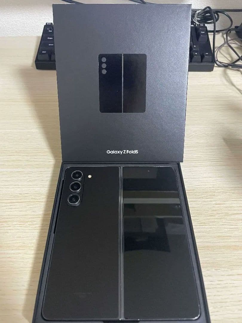 国内版Galaxy Z Fold 5 SCG22 512GB おまけ多数