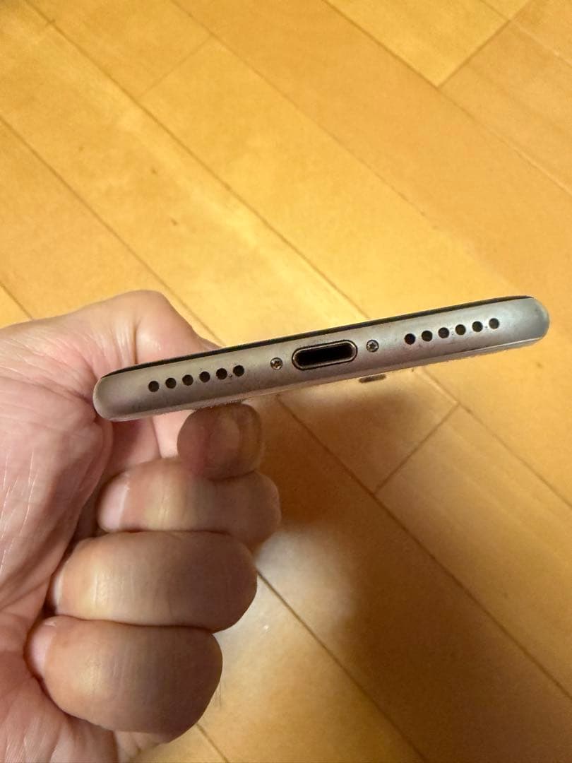 Apple iPhone SE （第2世代）128GB