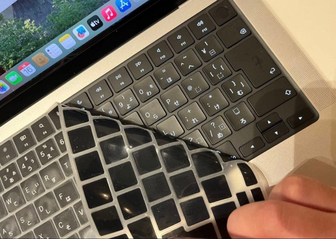 MacBook Pro M3 Pro 14インチ 18GB 1TB