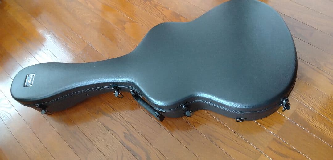 Merida Guitar Legacy （42mm、ハードケース）