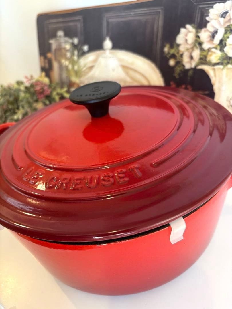 お値下げ！美品　LE CREUSET ココットロンド　チェリーレッド　22センチ