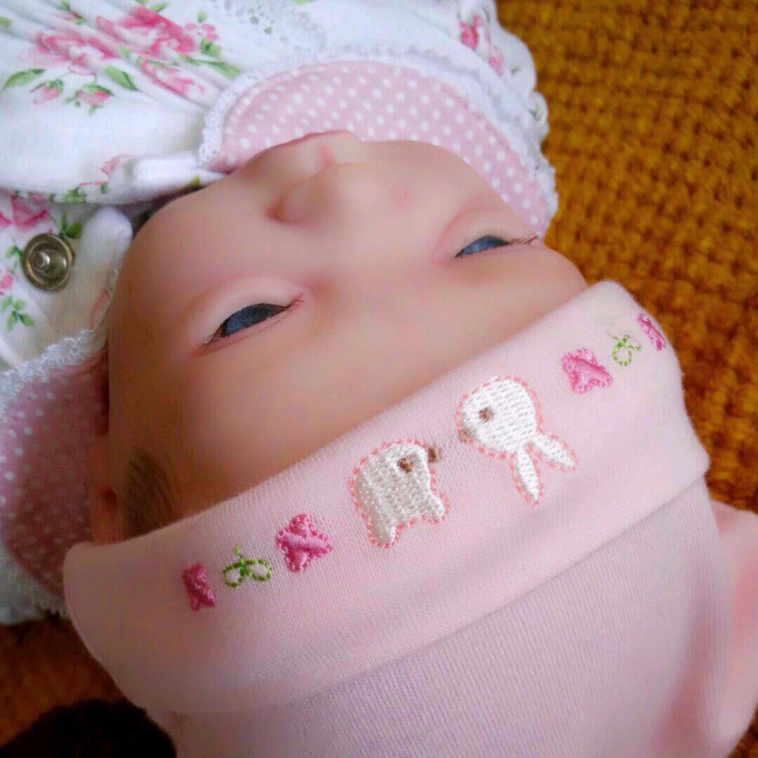 タイムセール⭐リボーンドール　瞳うるうる赤ちゃん