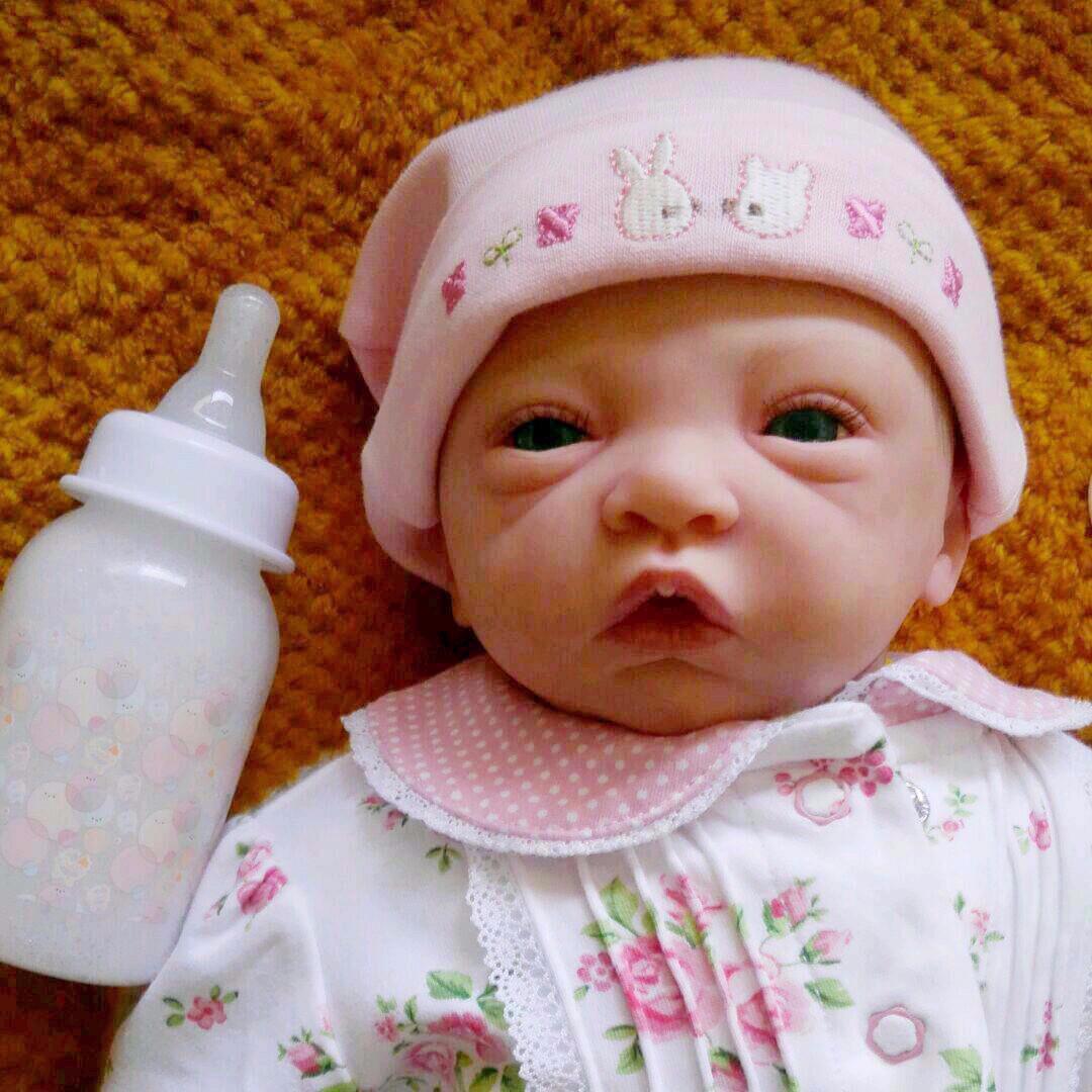 タイムセール⭐リボーンドール　瞳うるうる赤ちゃん