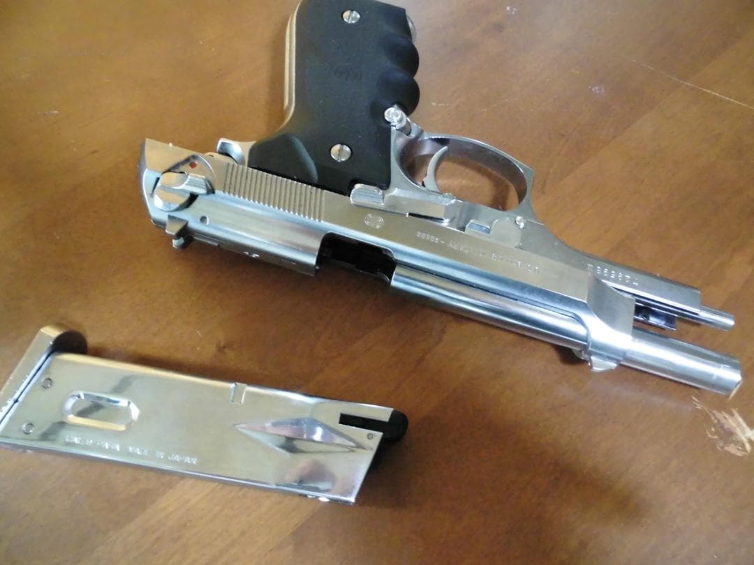東京マルイ ベレッタM92F ステンレス ガスブロプラスチック製