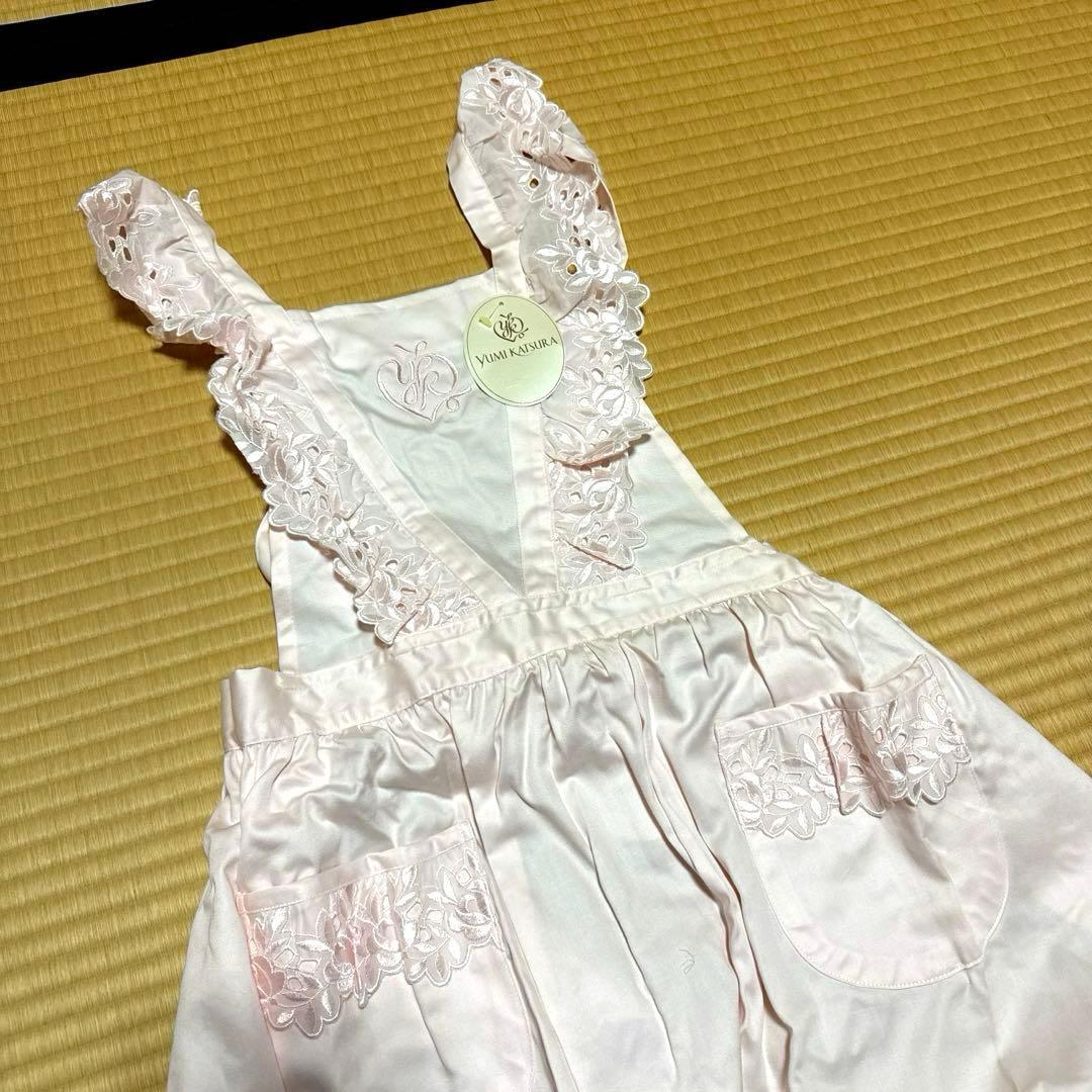 ユミカツラ　エプロン　新品タグ付き　白ピンク色　薄ピンク　フリーサイズ