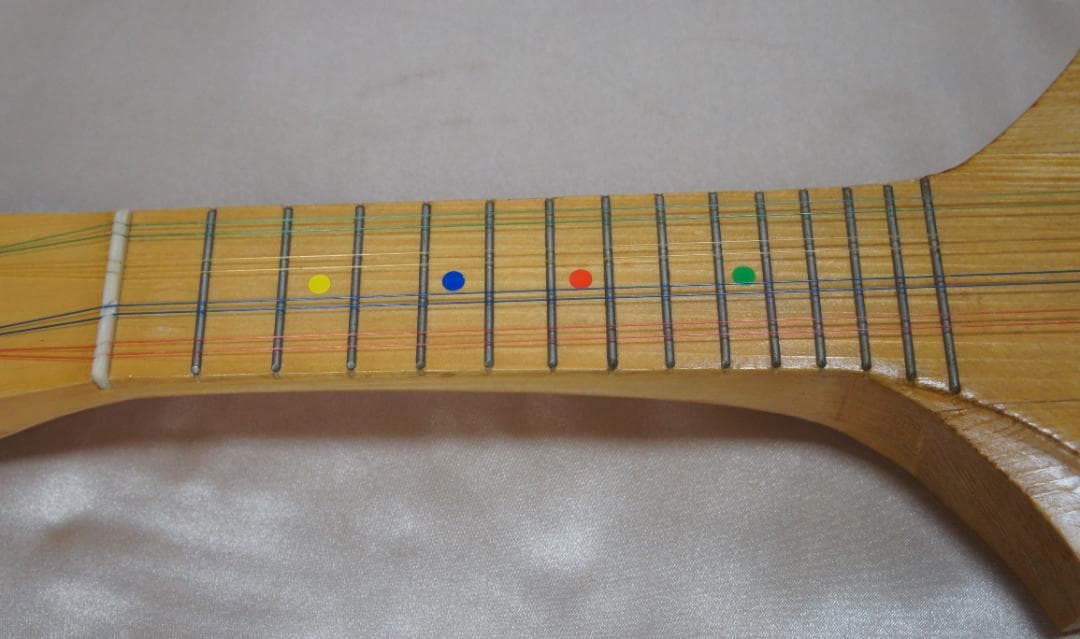 ☆綺麗☆タヒチアンウクレレ☆ピックアップ付☆ウクレレコードで弾けます☆☆