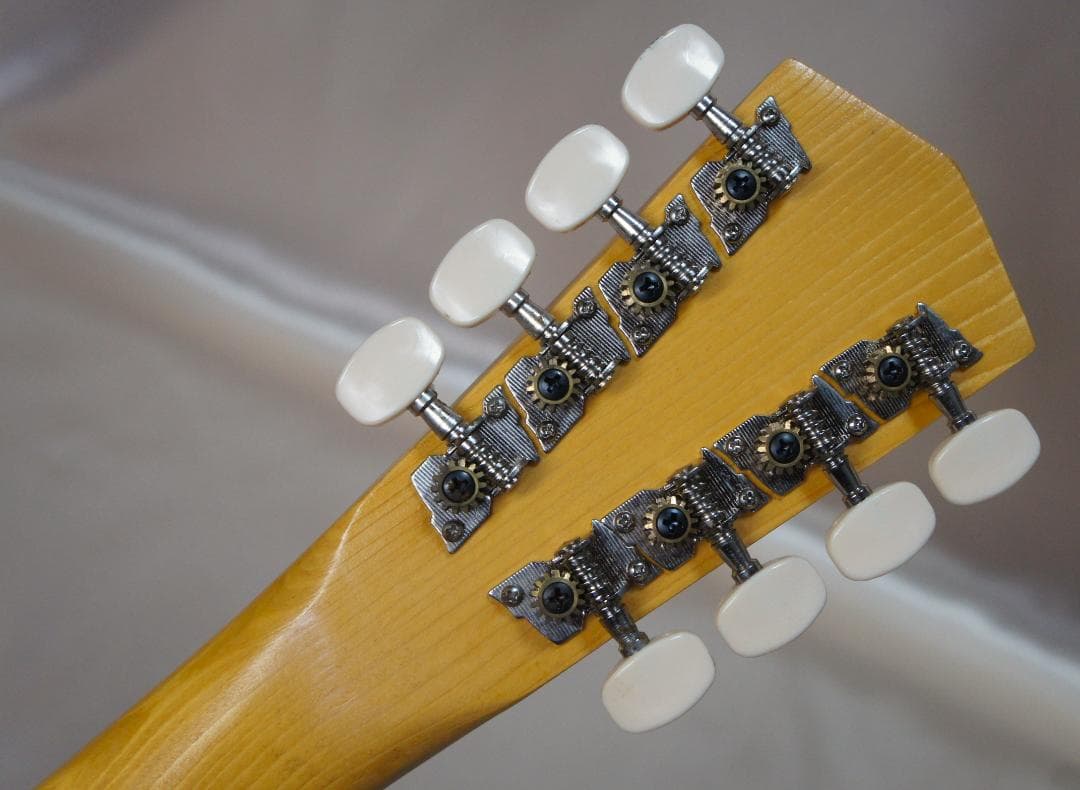 ☆綺麗☆タヒチアンウクレレ☆ピックアップ付☆ウクレレコードで弾けます☆☆