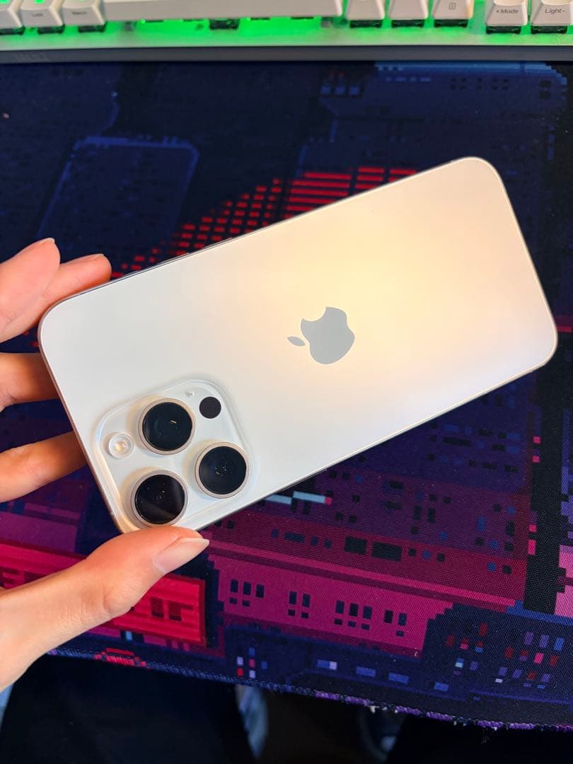 極美品iPhone15Promax 256G/US/100%/SIMフリ