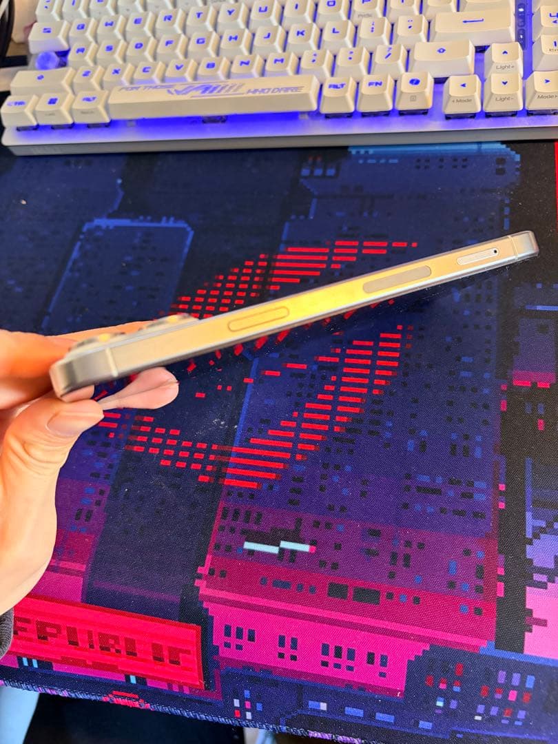 極美品iPhone15Promax 256G/US/100%/SIMフリ