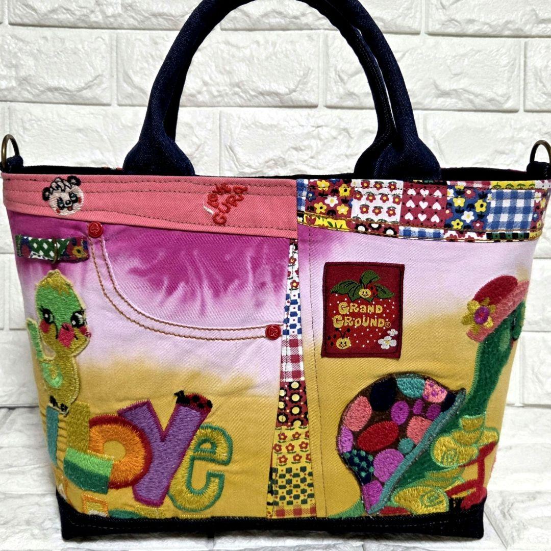 【SA様☘️専用】927 デニム＊リメイク＊パンダ＊バッグ＊トートバッグ