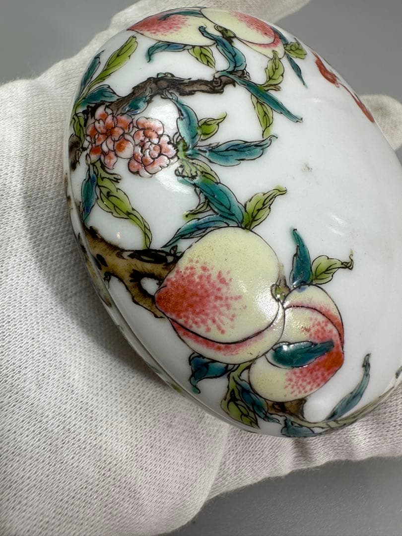 中国 色絵 桃蝙蝠 紋 香合