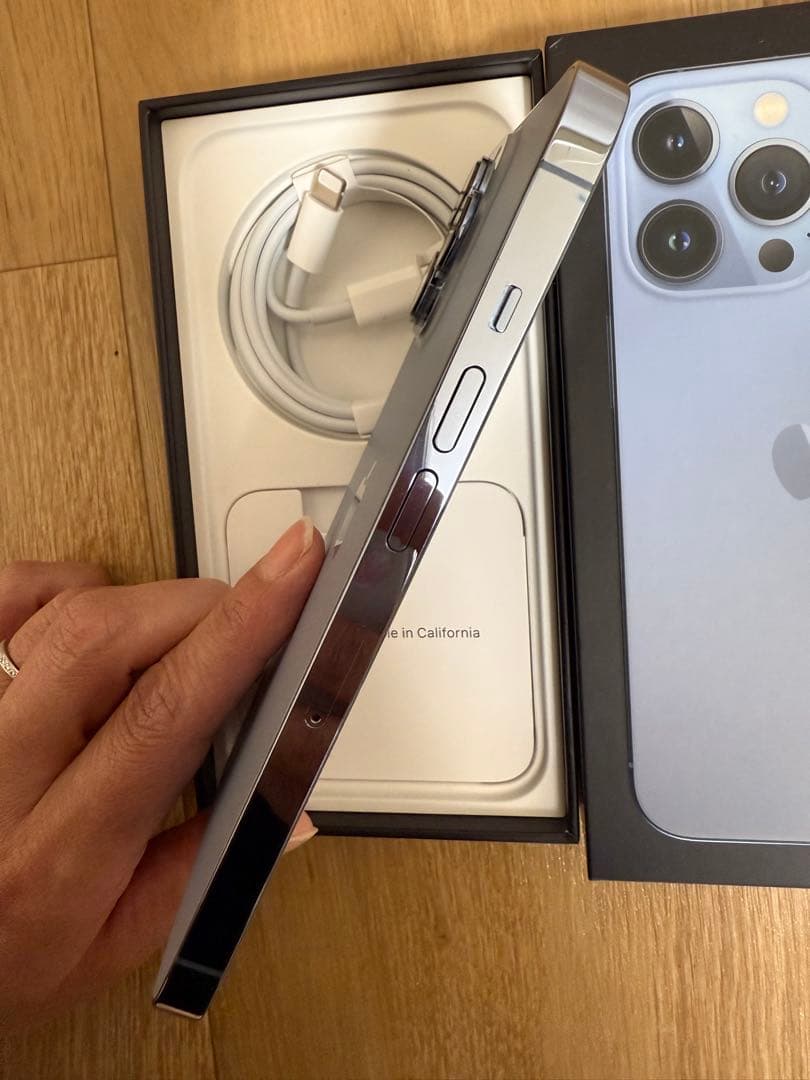 miyu＊　iPhone13pro 256GB シエラブルー　美品　バッテ