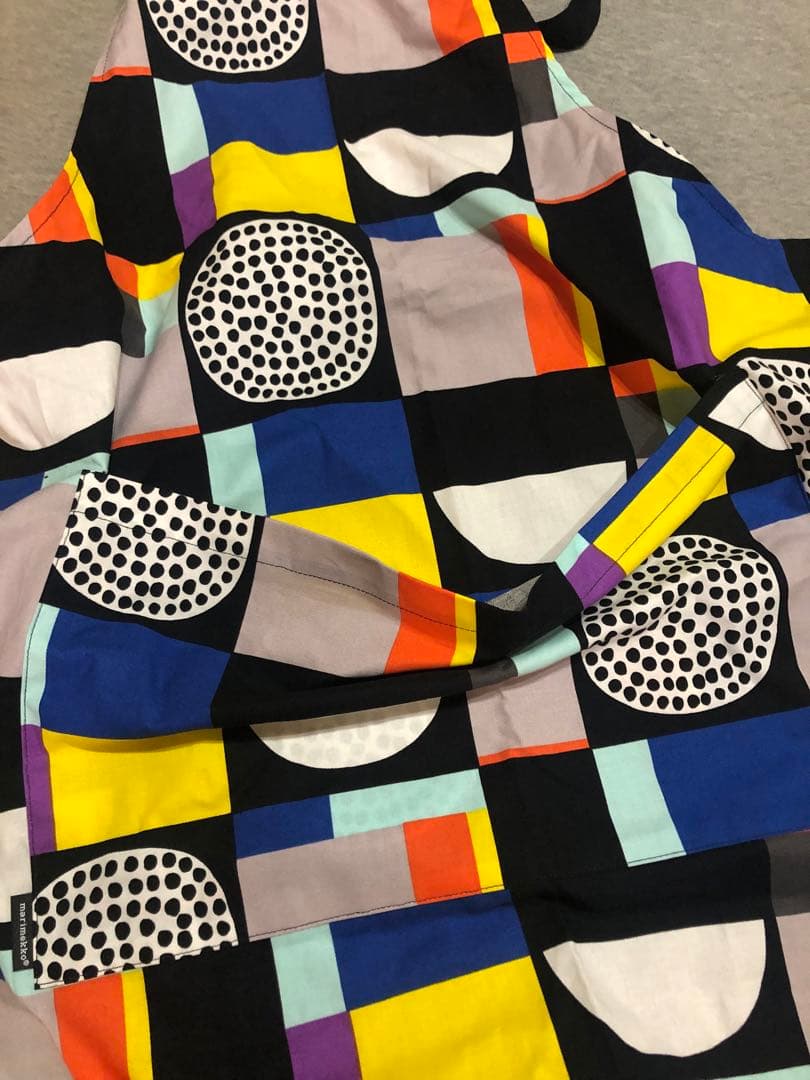 レア　新品　マリメッコ　エプロン　廃盤　コンッティ