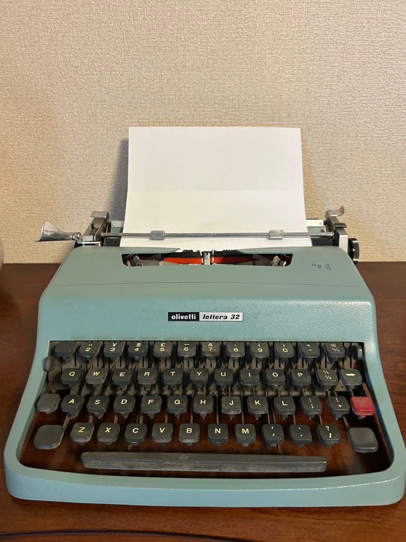 Olivetti Lettera 32 mintgreen 手動タイプライター