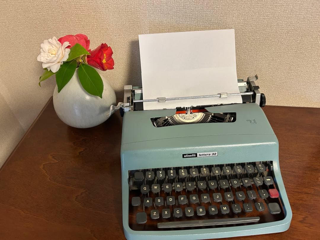 Olivetti Lettera 32 mintgreen 手動タイプライター