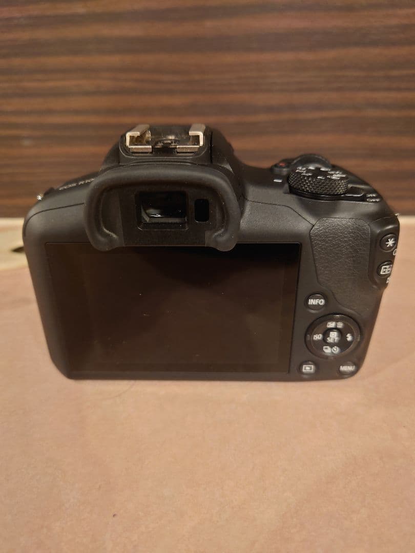 Canon EOS R100 ミラーレス一眼 本体