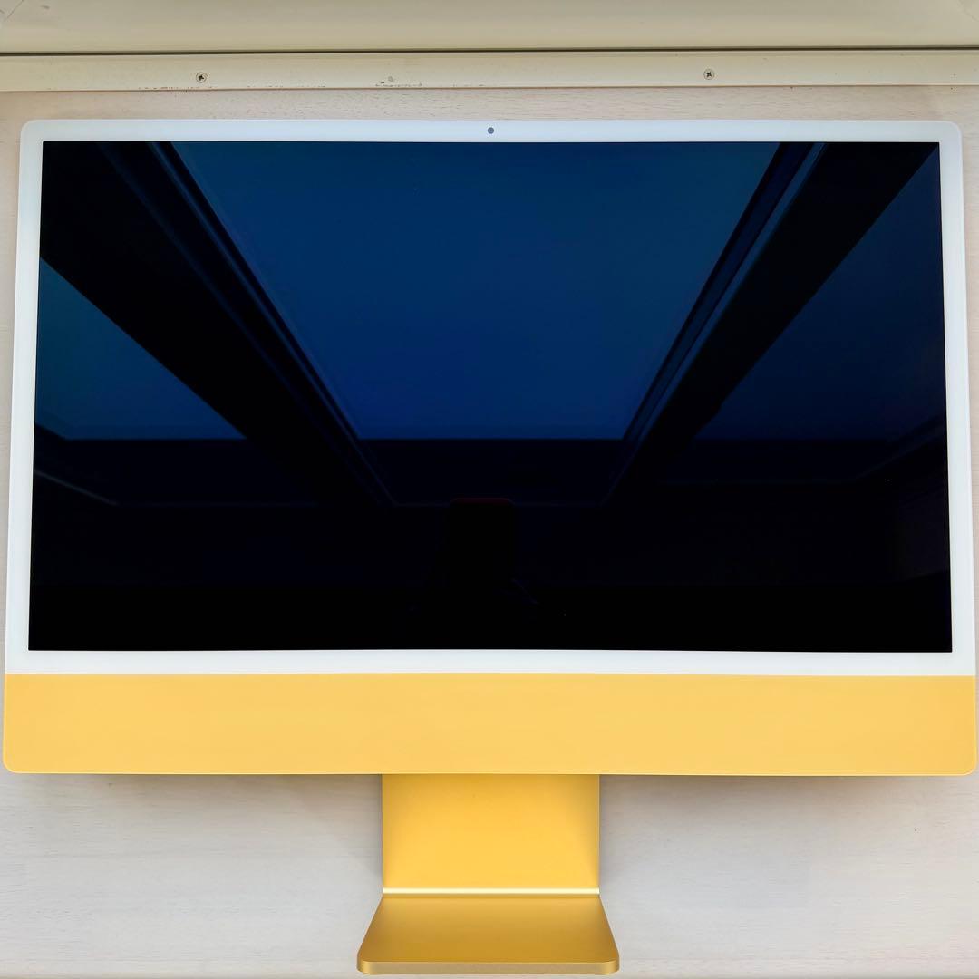 iMac イエロー 大画面