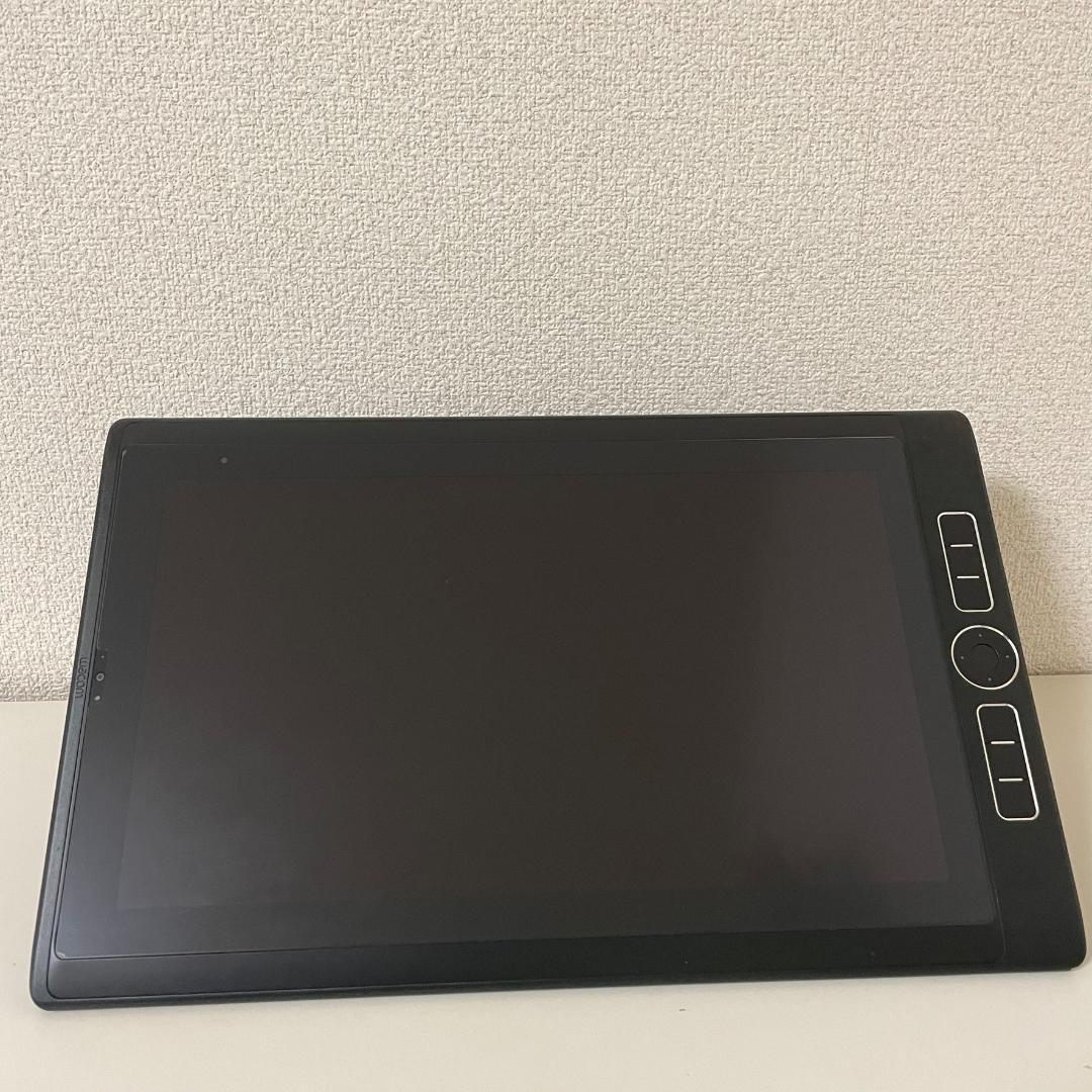 MobileStudio Pro 13 DTHW1321LK0D　スタンド付