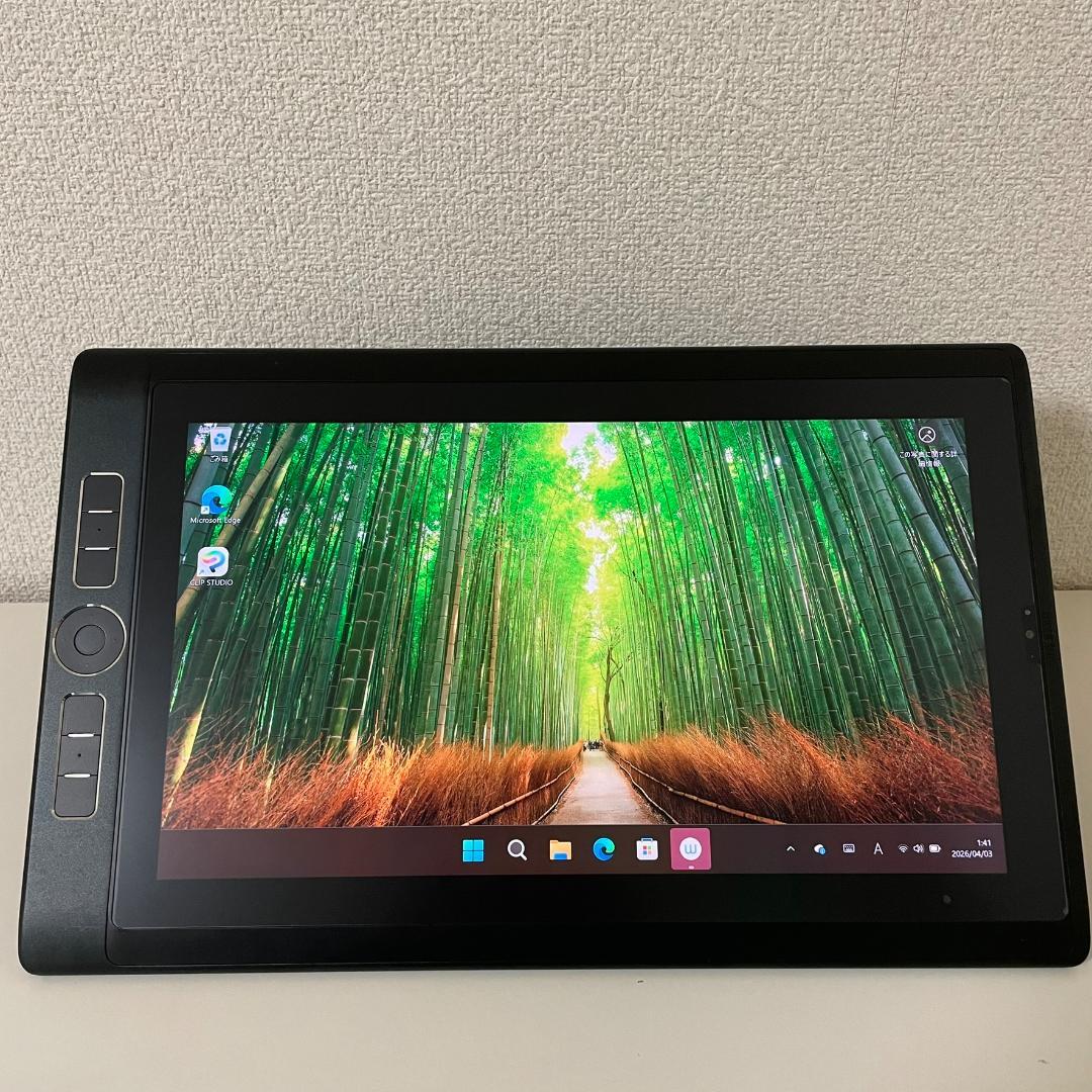 MobileStudio Pro 13 DTHW1321LK0D　スタンド付
