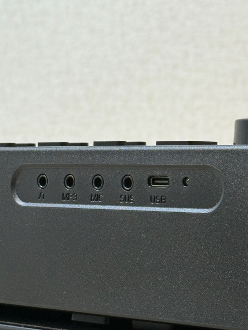 折りたたみ電子ピアノ