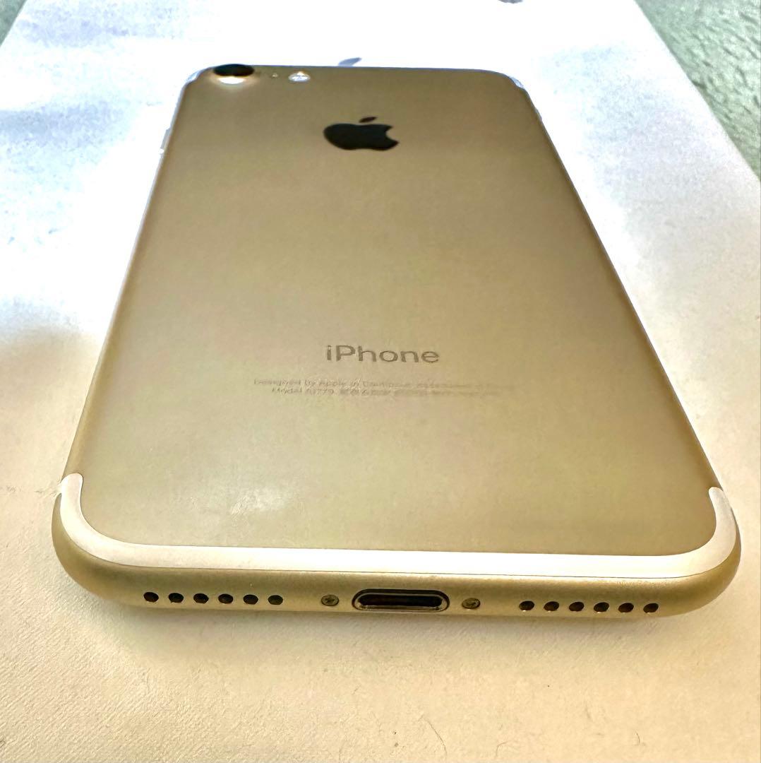 iPhone 7 32GB 美品 本体