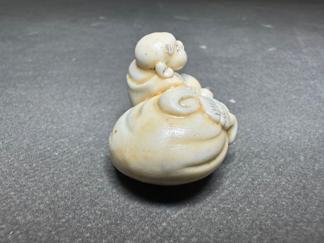 根付　アンティーク　骨董　飾り物　古美術品　 置物　細密細工