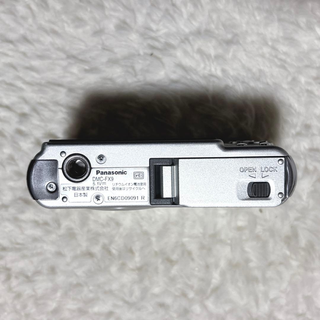 Panasonic LUMIX DMC-FX9 シルバー　レトロ　稼動品