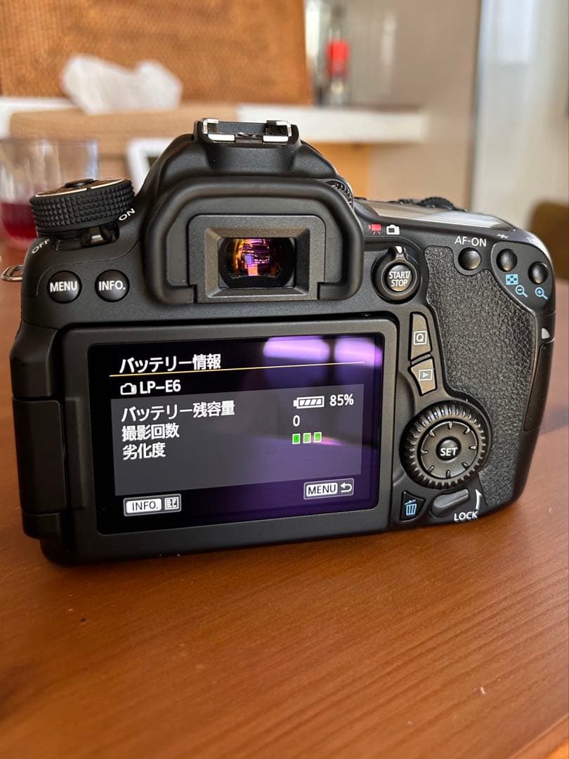 Canon EOS 70D デジタル一眼レフカメラ