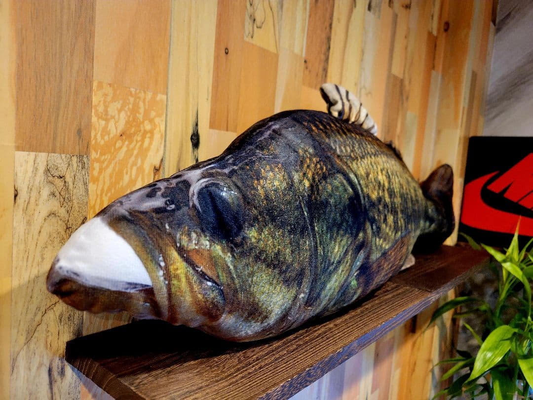 ブラックバス 約85cm リアルプリント 巨大人形 抱き枕 置物 フィギュア