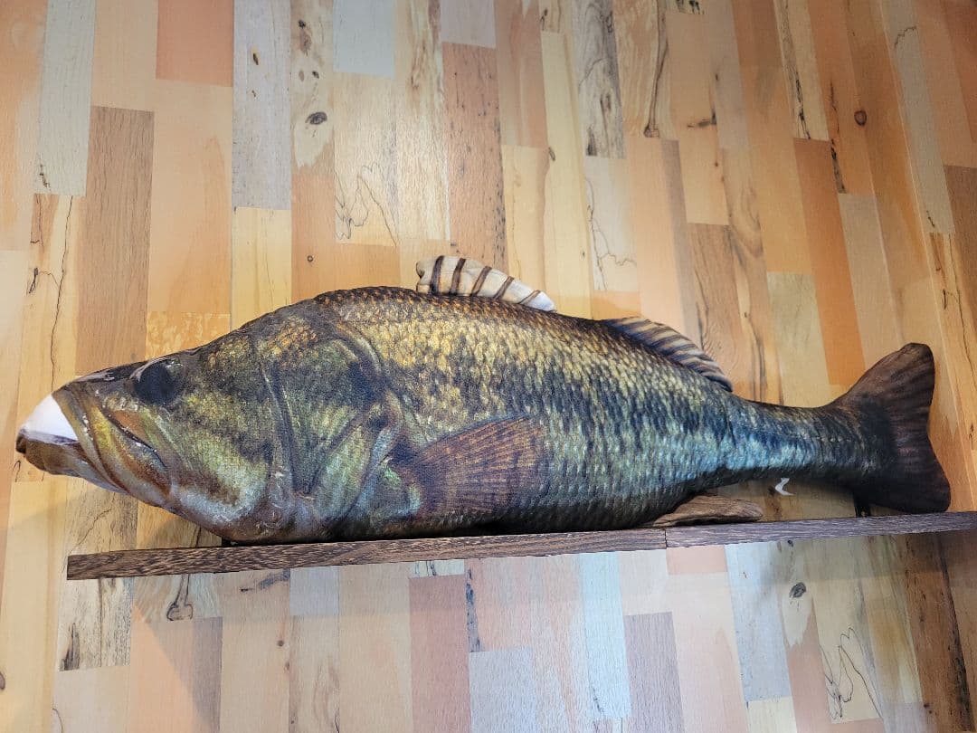 ブラックバス 約85cm リアルプリント 巨大人形 抱き枕 置物 フィギュア