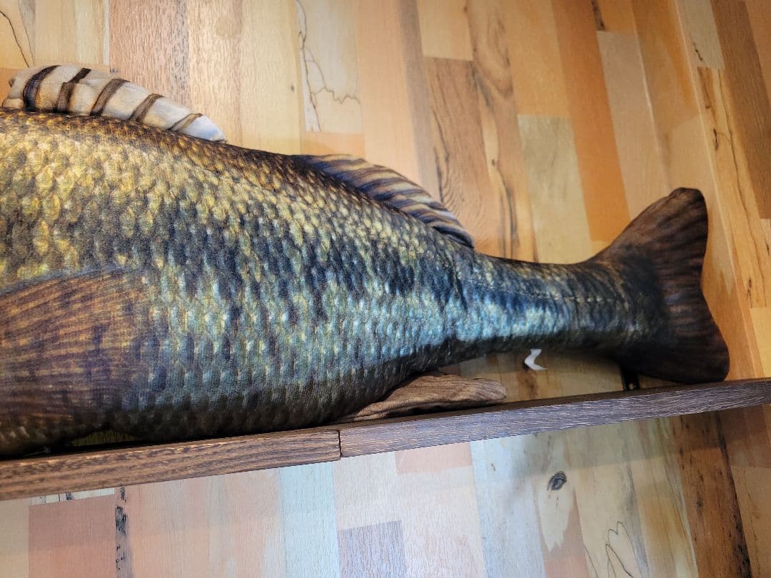 ブラックバス 約85cm リアルプリント 巨大人形 抱き枕 置物 フィギュア