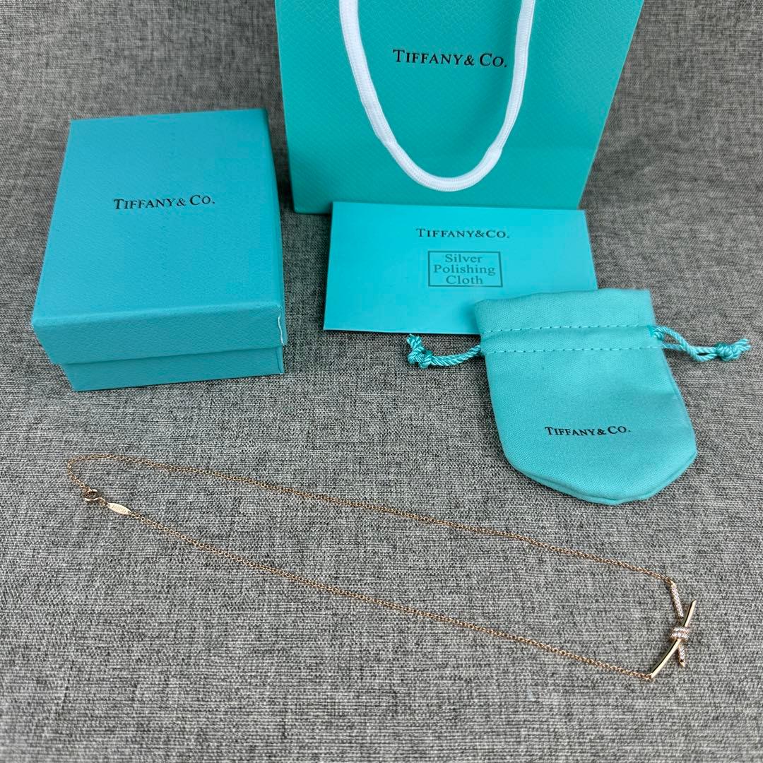 ノベルティ Tiffany ティファニーノット　ペンダント