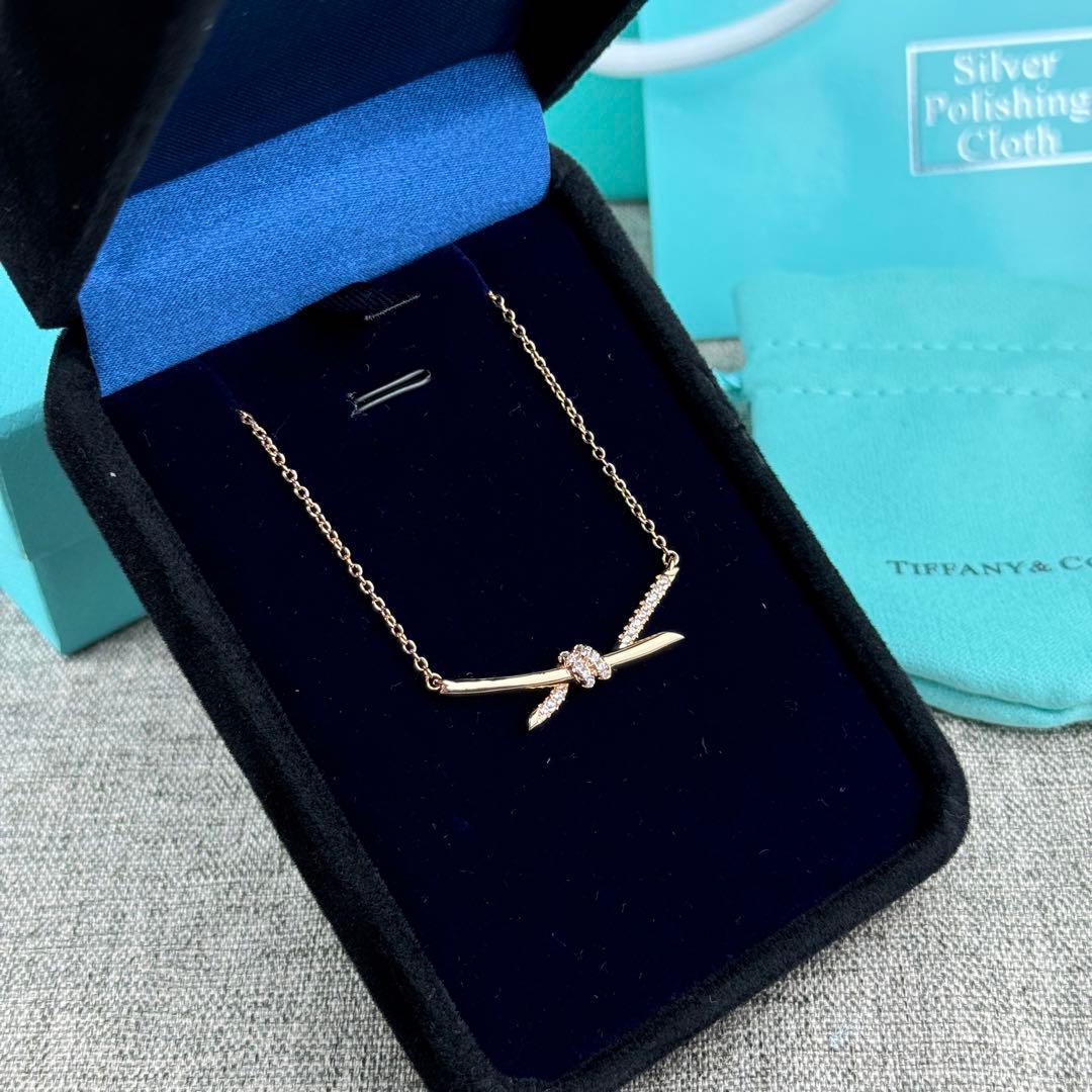 ノベルティ Tiffany ティファニーノット　ペンダント