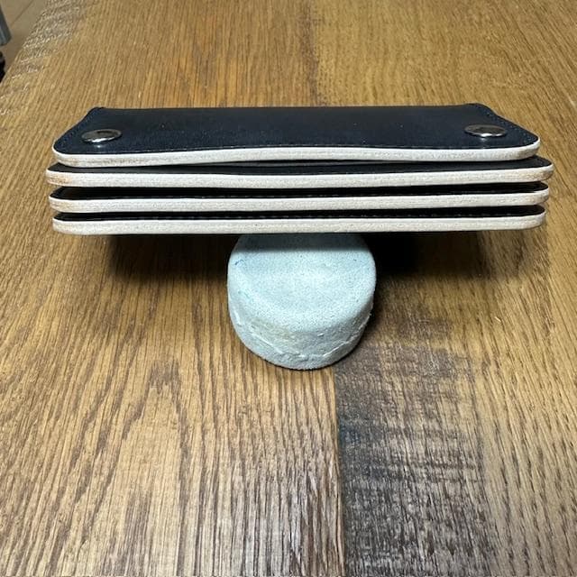 ミドルトラッカーウォレット　丘染め茶芯ブラック　シルバー トラッカーウォレット