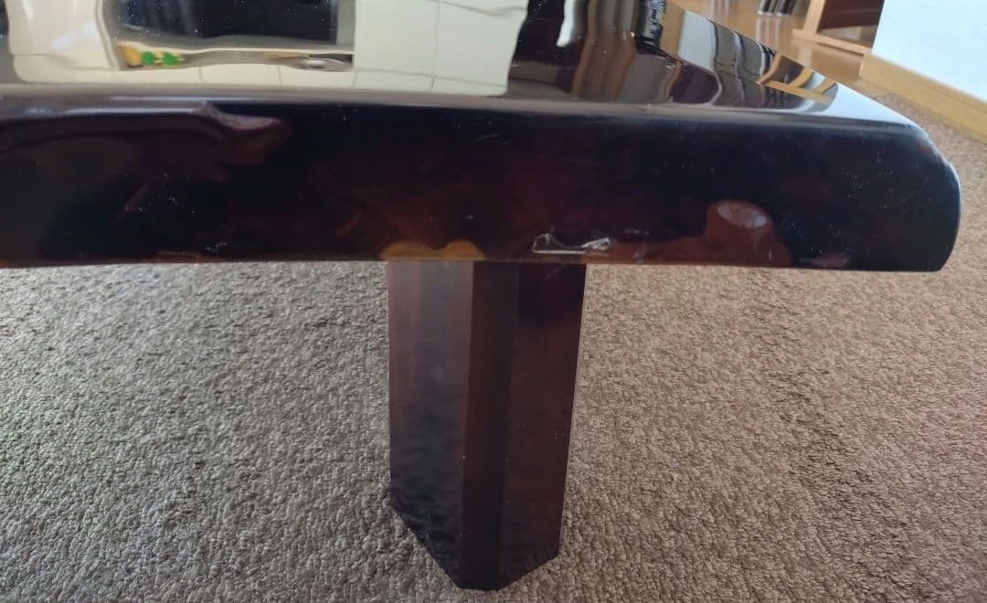 一枚板　座卓　光沢　高級感　コーティング　ローテーブル　木製