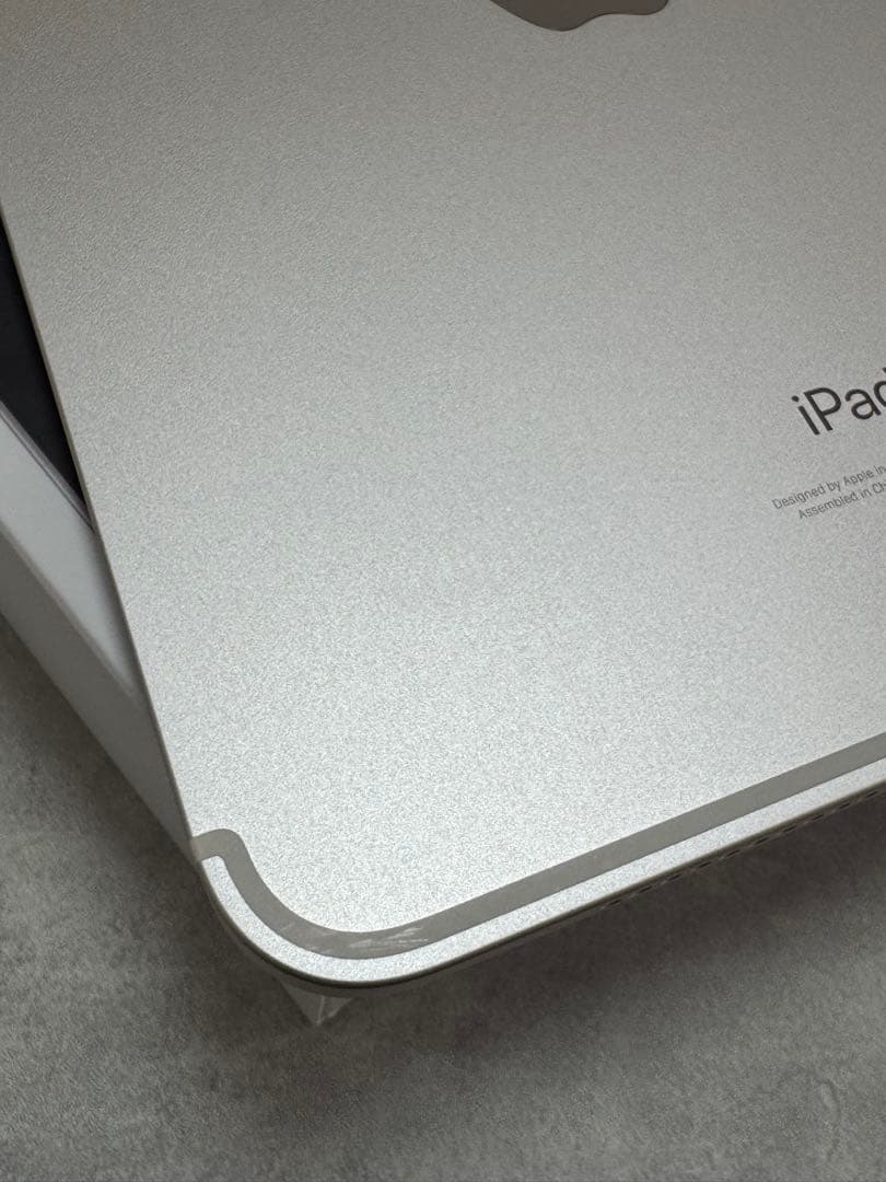 iPad mini6 cellularモデル　256GB スターライト