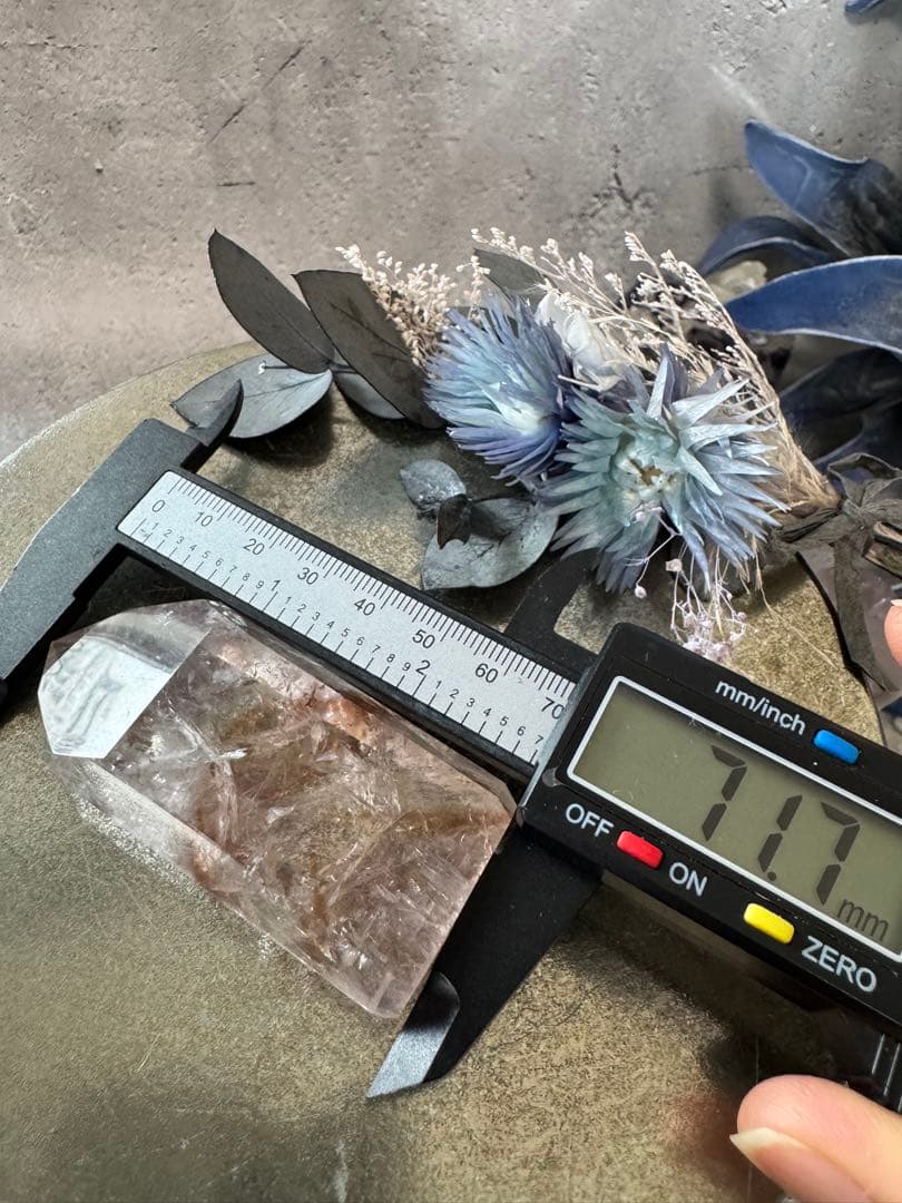 レア　ファントム　アメジスト　美しすぎる　UV蛍光　商品名　パウエライト