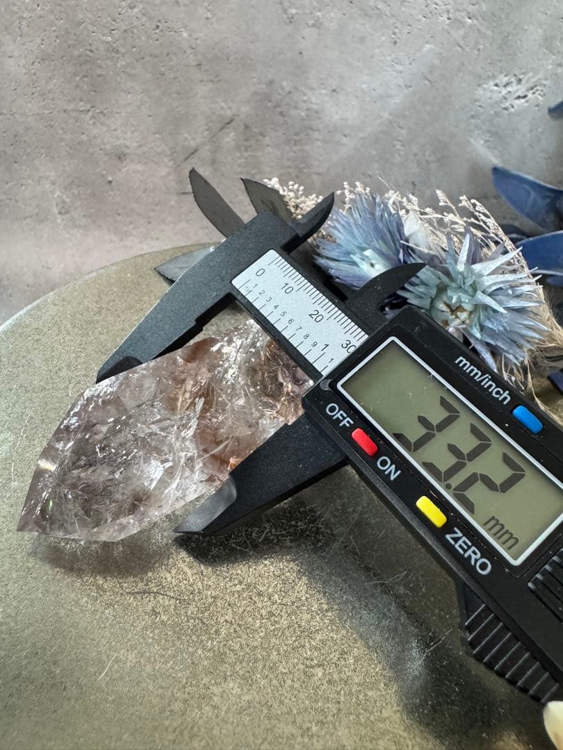 レア　ファントム　アメジスト　美しすぎる　UV蛍光　商品名　パウエライト